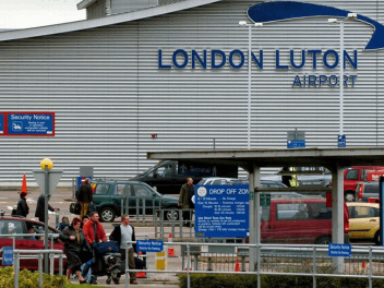 Luton Airport Transfers in Lingfield